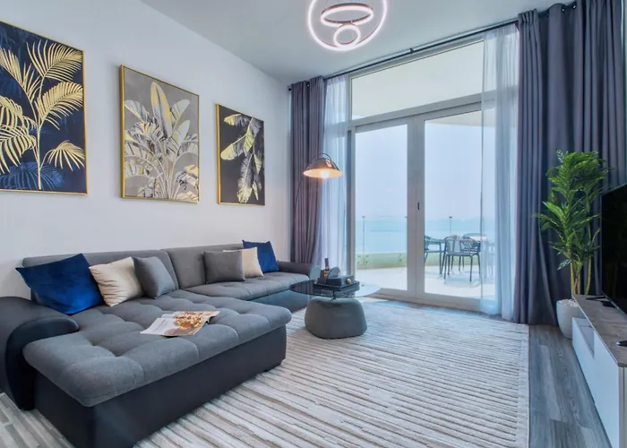 Luxury Royal Bay Beachfront Apartments By Globalstay