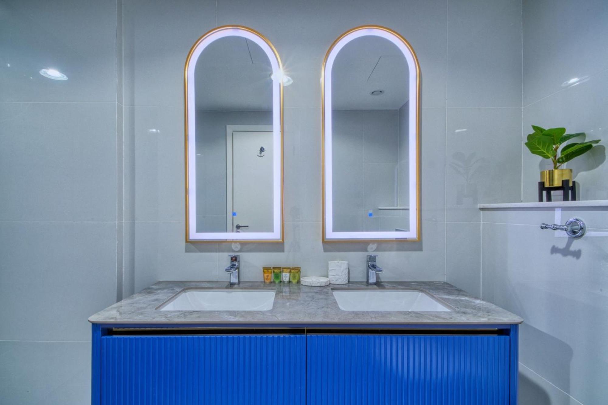Sarai Private Pool Homes&villas Dubai